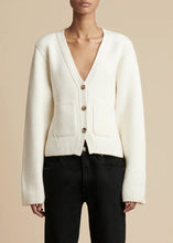 Cargar imagen en el visor de la galería, Scarlet Premium Heavyweight Merino Wool Cardigan