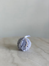 将图片加载到图库查看器,Roses Lavender Flowers Scene Candle