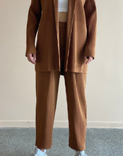 Cargar imagen en el visor de la galería, Goffer Newton Blazer