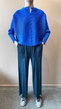 Load image into Gallery viewer, Goffer Gilda Pleated Blouse