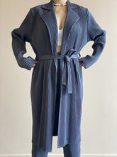 Load image into Gallery viewer, Goffer Trench Coat