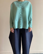 Load image into Gallery viewer, Goffer Gilda Pleated Blouse
