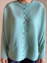 Load image into Gallery viewer, Goffer Gilda Pleated Blouse