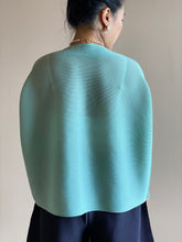 Load image into Gallery viewer, Goffer Gilda Pleated Blouse