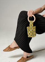 将图片加载到图库查看器,Jade Essence Wooden Bag