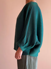 Cargar imagen en el visor de la galería, Goffer Balloon Blouse