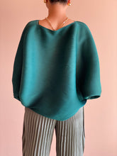 Cargar imagen en el visor de la galería, Goffer Balloon Blouse