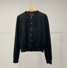 Cargar imagen en el visor de la galería, Sarah Silk Merino Wool Cardigan