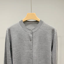 Cargar imagen en el visor de la galería, Sarah Silk Merino Wool Cardigan