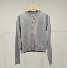 Cargar imagen en el visor de la galería, Sarah Silk Merino Wool Cardigan