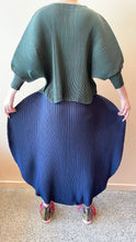 Cargar imagen en el visor de la galería, Goffer Balloon Skirt