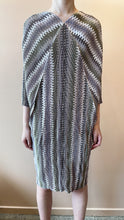 Load image into Gallery viewer, Goffer Radio Waves Dress