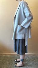 Cargar imagen en el visor de la galería, ÀIMAI Bathrobe Cropped Cashmere Wool Coat
