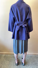 Cargar imagen en el visor de la galería, ÀIMAI Bathrobe Cropped Cashmere Wool Coat