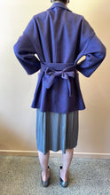 Cargar imagen en el visor de la galería, ÀIMAI Bathrobe Cropped Cashmere Wool Coat