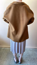 Cargar imagen en el visor de la galería, ÀIMAI Bathrobe Cropped Cashmere Wool Coat