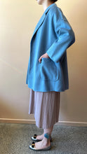 Cargar imagen en el visor de la galería, ÀIMAI Bathrobe Cropped Cashmere Wool Coat