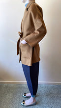 Cargar imagen en el visor de la galería, ÀIMAI Bathrobe Cropped Cashmere Wool Coat