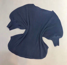 Cargar imagen en el visor de la galería, Goffer Samu Top