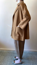Cargar imagen en el visor de la galería, ÀIMAI Bathrobe Cropped Cashmere Wool Coat
