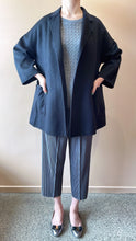Cargar imagen en el visor de la galería, ÀIMAI Bathrobe Cropped Cashmere Wool Coat