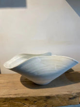 Cargar imagen en el visor de la galería, Emiko Folding Bowl
