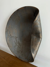 Cargar imagen en el visor de la galería, Anka Folding Ear Ceramic Bowl