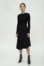 Cargar imagen en el visor de la galería, Sophia Premier Merino Wool Wrap Skirt