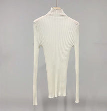 Load image into Gallery viewer, Palmi Pit-line Turtleneck Sweater