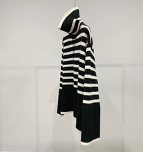 将图片加载到图库查看器,ÀIMAI Oversized Turtleneck Sweater