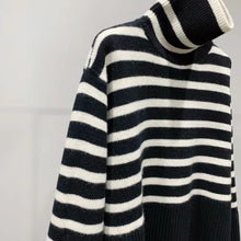 将图片加载到图库查看器,ÀIMAI Oversized Turtleneck Sweater