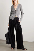 Cargar imagen en el visor de la galería, Wendy Merino Cardigan