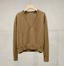 将图片加载到图库查看器,Chloe Premier Cashmere Sweater