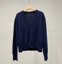 将图片加载到图库查看器,Chloe Premier Cashmere Sweater