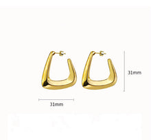 Cargar imagen en el visor de la galería, Chartres Timeless Square Hoops