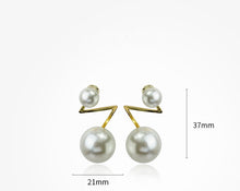 将图片加载到图库查看器,Ethereal Gold & Pearl Earrings