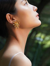Cargar imagen en el visor de la galería, Blooming Elegance Earrings