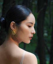Cargar imagen en el visor de la galería, Blooming Elegance Earrings