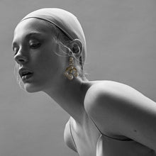 将图片加载到图库查看器,Yama Pearl Earring