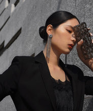 画像をギャラリービューアに読み込む, Ruby Cascade Earrings
