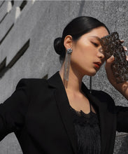 画像をギャラリービューアに読み込む, Ruby Cascade Earrings