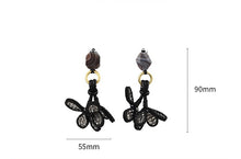 将图片加载到图库查看器,Snowdrop Bloom Earrings