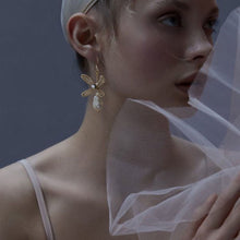 Load image into Gallery viewer, Blooming Elegance Earrings