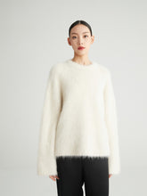 画像をギャラリービューアに読み込む, ÀIMAI Alpaca Crew Neck Sweater