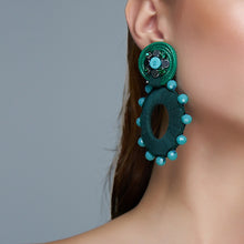 将图片加载到图库查看器,ÀIMAI Gemstone Harmony Earrings — Artistry, Ethically Woven