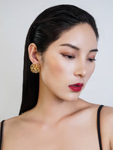 Cargar imagen en el visor de la galería, Whimsical Tanpopo Earrings