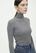 将图片加载到图库查看器,CLAIRE Merino Wool Turtleneck