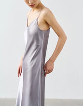 Cargar imagen en el visor de la galería, Galvan Satin Slip Dress
