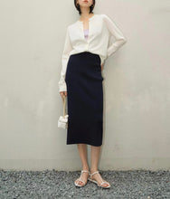 Cargar imagen en el visor de la galería, Sarah Silk Merino Wool Cardigan