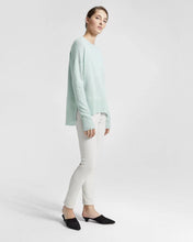 Load image into Gallery viewer, Karenia Premier Cashmere Sweater
